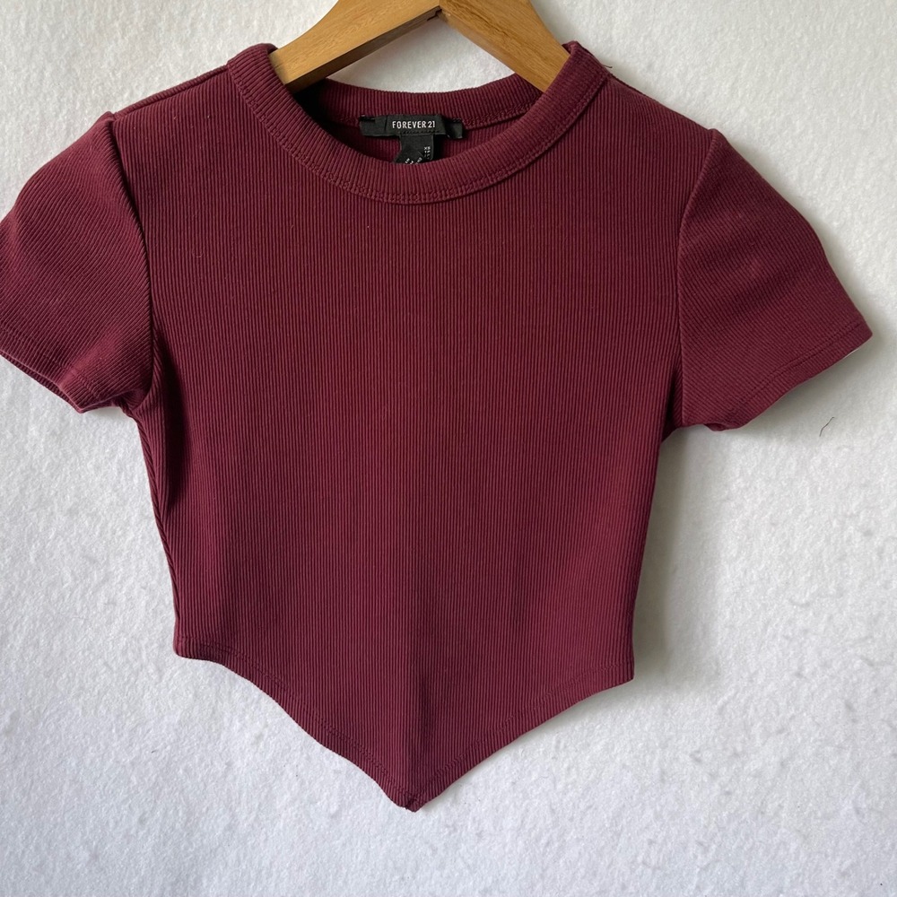 Forever 21 Burgundy Ribbed Handkerchief Hem Crop Top Short Sleeve XS